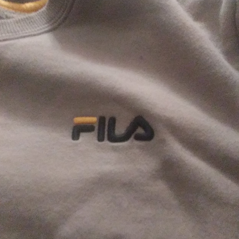 Fila - Picture 2 of 3